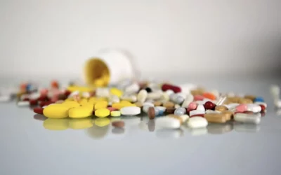L’abus de médicaments : La facilité à obtenir des médicaments (antidépresseurs, anxiolytiques) peut engendrer une dépendance et une angoisse face à l’arrêt